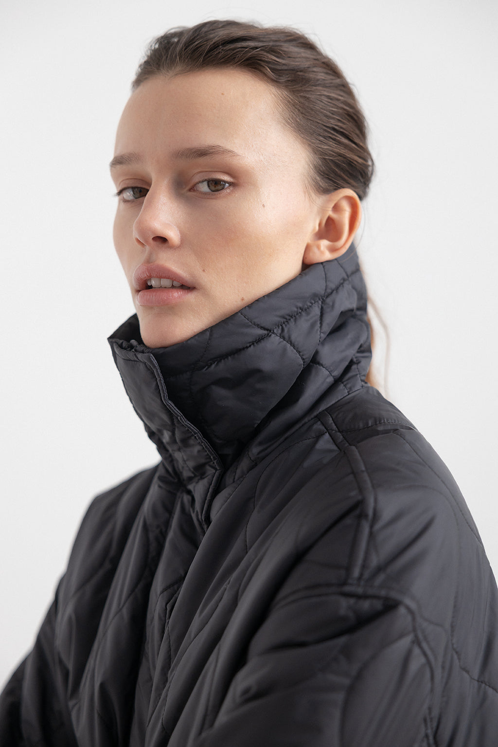 Naja quilted Jacket Black - Project AJ117