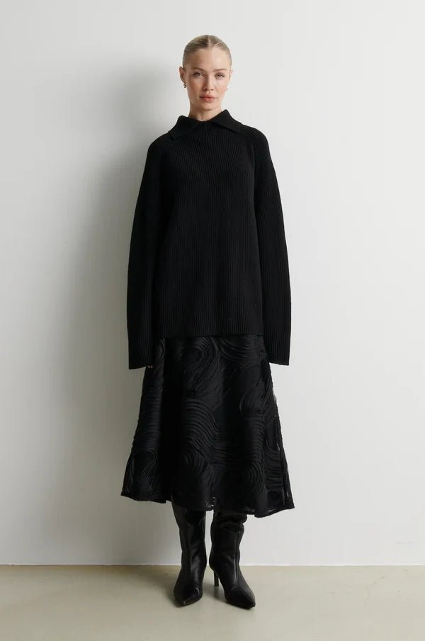 Ettas Knit T-Neck Black - Second Female